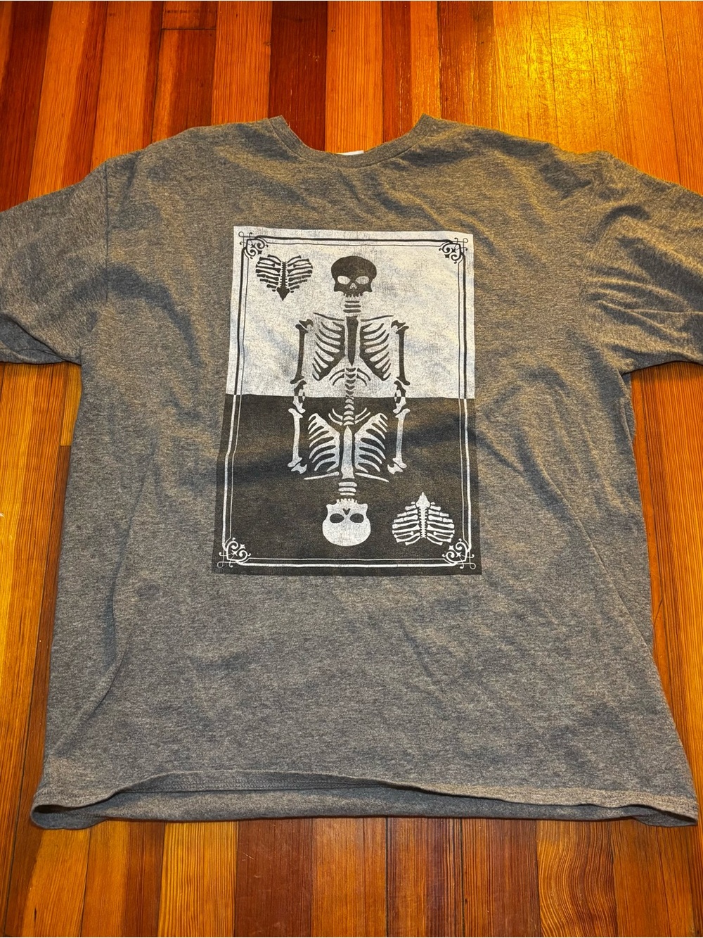 Vintage Delta Pro Weight Skeleton Playing Card Graphic Tee Heather Grey Size S/M